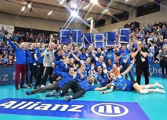 Channon and her team posing together at a tournament finale